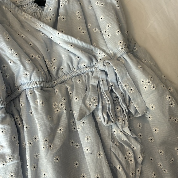 Romper - Picture 3 of 4